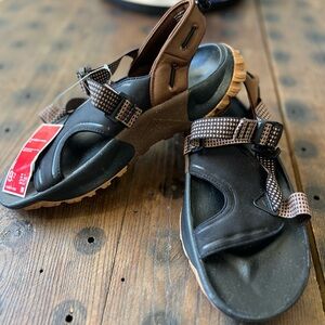 Nike - Sandal Oneonta -  Size 9 DJ6604-002 Black /Cacao / Medium Brown